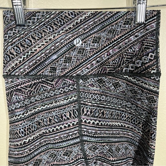 Lululemon Womens Wunder Under High-Rise Tight Full-On Luxtreme 28" Size 2 - Picture 8 of 8